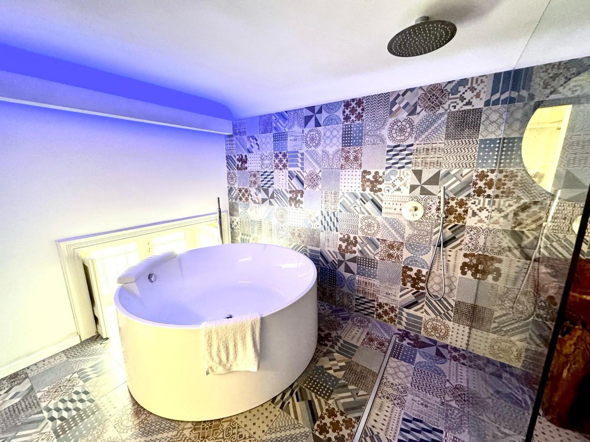 Cortile Nobile Luxury Suites CTA Exterior foto